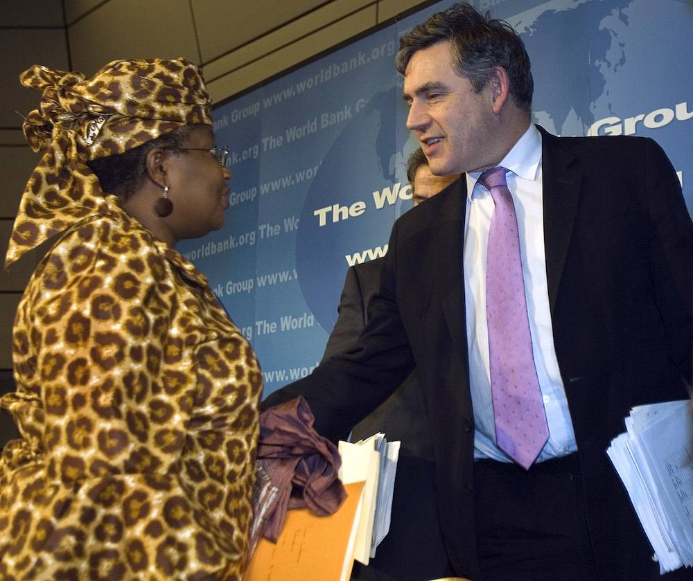 L'ex Pm britannique Gordon Brown á Genève en septembre 2023 avec la DG de l'OMC Ngozi Okonjo-Iweala