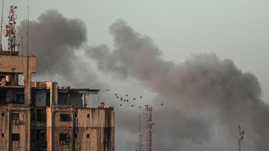 Des avions israéliens ont bombardé un générateur électrique principal de l'hôpital Al-Wafa à Gaza