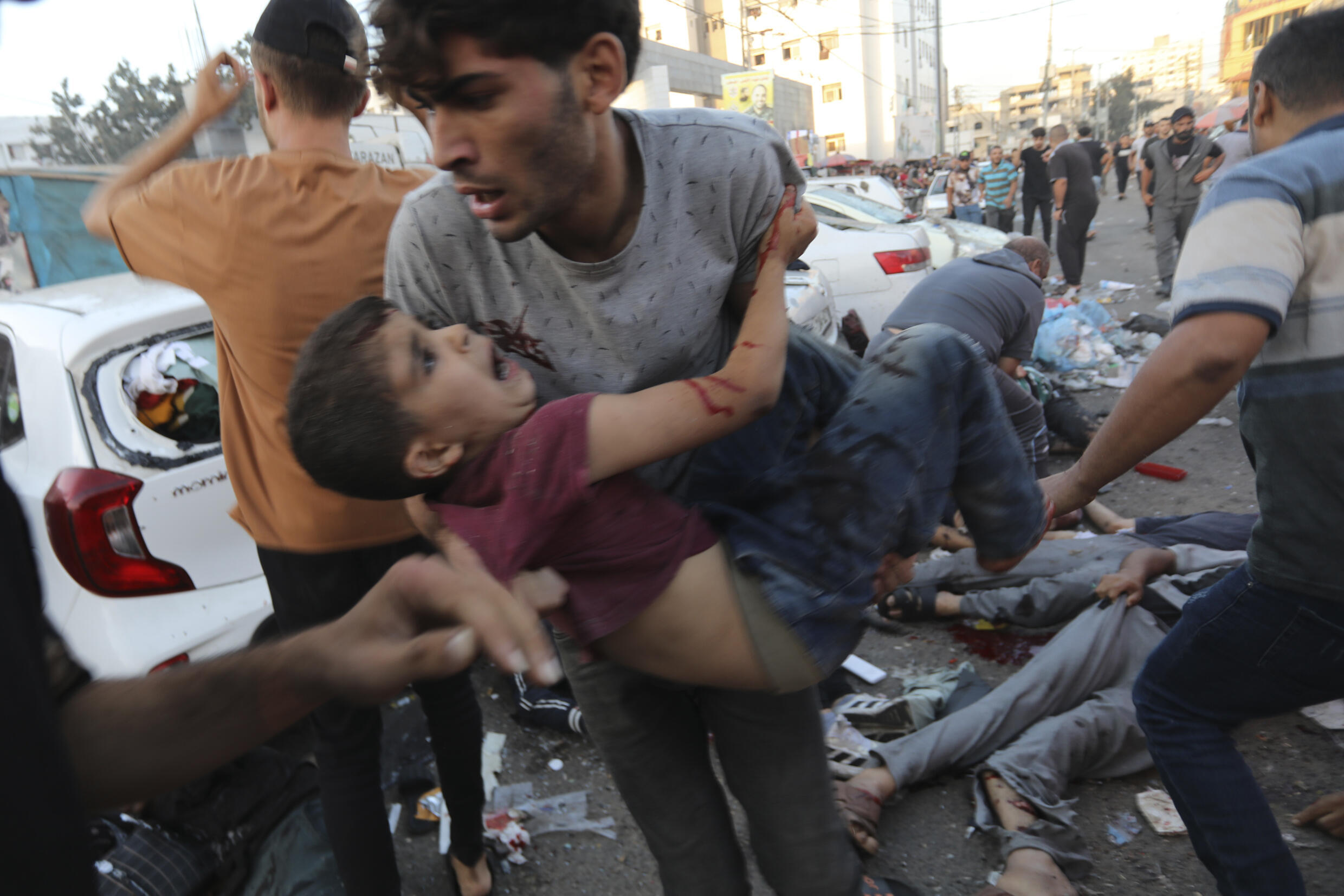 Gaza: le bilan des victimes des frappes israéliennes passe à 9 488 morts, dont 3 900 enfants