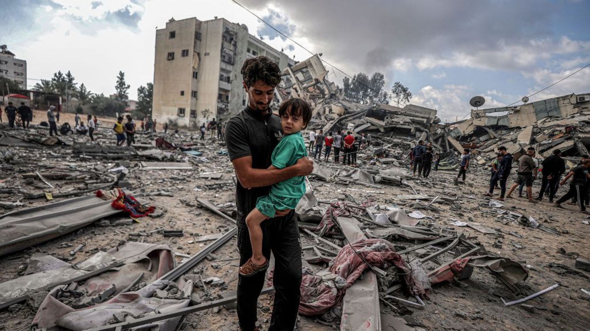 Les crimes des armées israeliennes á Gaza dénoncés par des officiels de l'Administration Biden