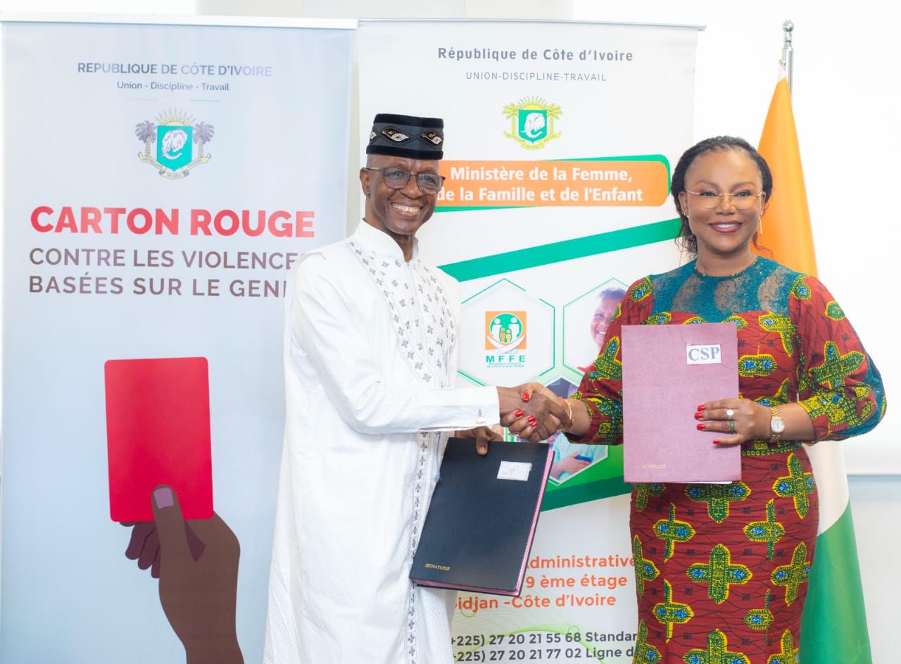 La ministre ivoirienne de la Femme, Nassénéba Touré et le Dr Djibril Diallo, président-directeur général de l’ARDN