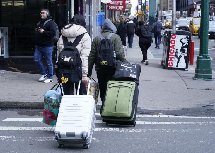 Refuges à New York - Une première vague d’expulsions de familles de migrants
