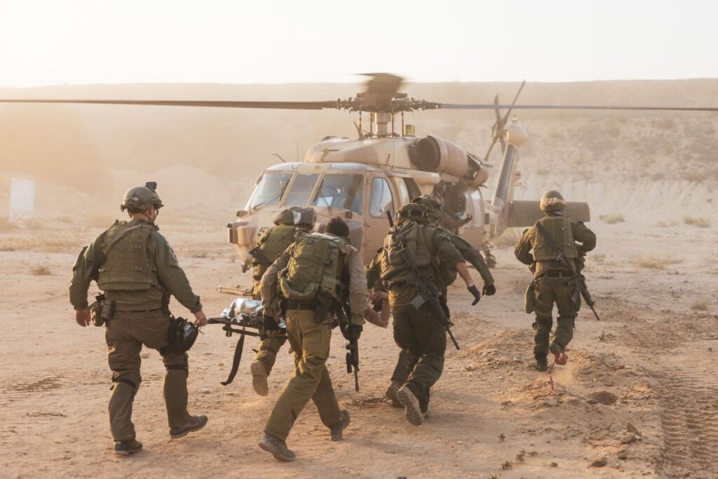 Evacuation de soldats israéliens par hélicoptère