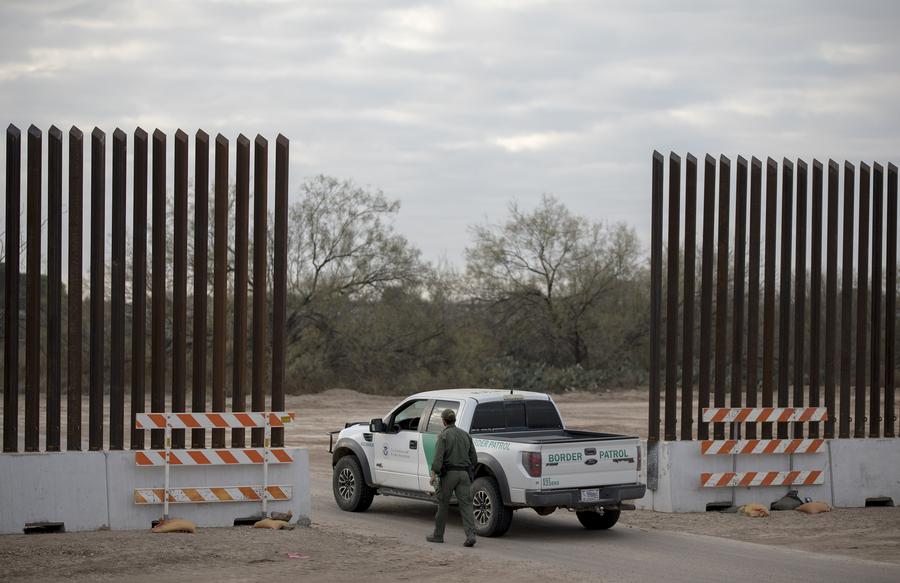 La tension monte entre le Texas et le gouvernement fédéral américain sur la question de l'immigration