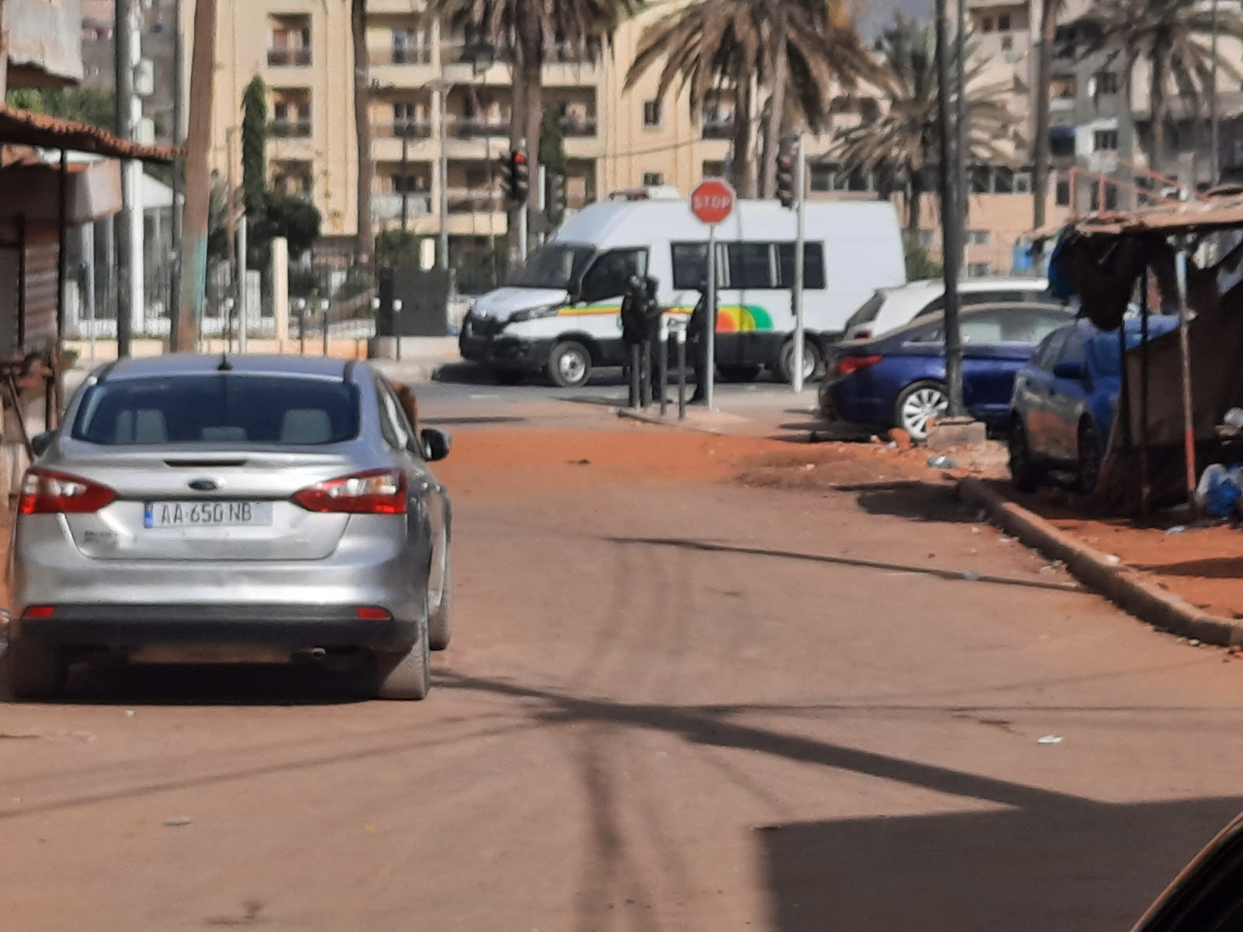 Au fond, la place de la Nation vendredi 9 février 2024