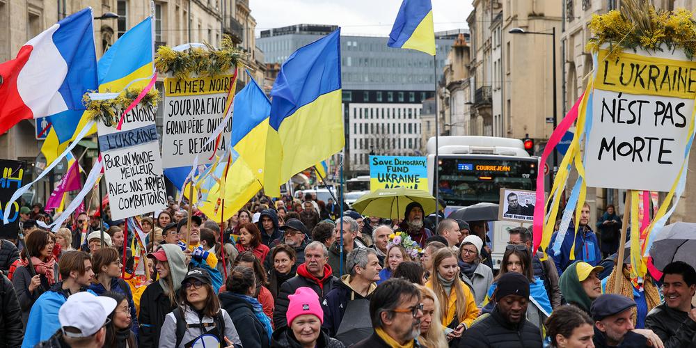 Deux ans de guerre en Ukraine - Des manifestations en soutien à l’Ukraine à travers l’Europe