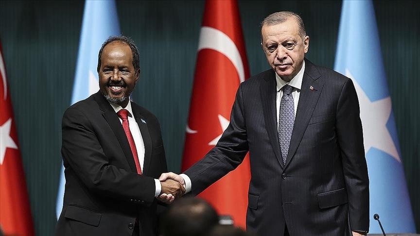 Les président turc(g) et somalien à Ankara (photo d'archives)