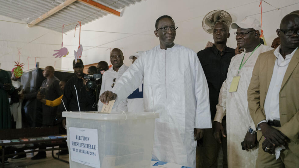 Présidentielle du 24-Mars : Amadou Ba abdique, félicite Bassirou Diomaye Faye pour sa victoire « dès le 1er tour »