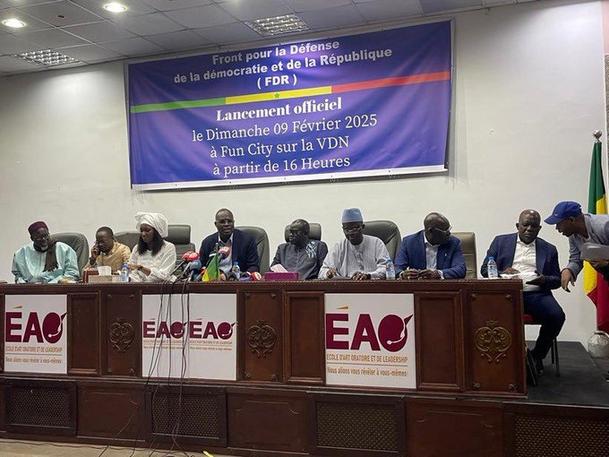 L'opposition lance un Front pour le défense de la démocratie et de la République