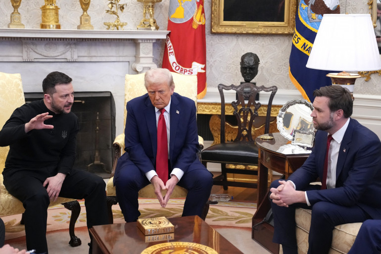 Des échanges tendus entre Zelensky et le duo Trump-JD Vance