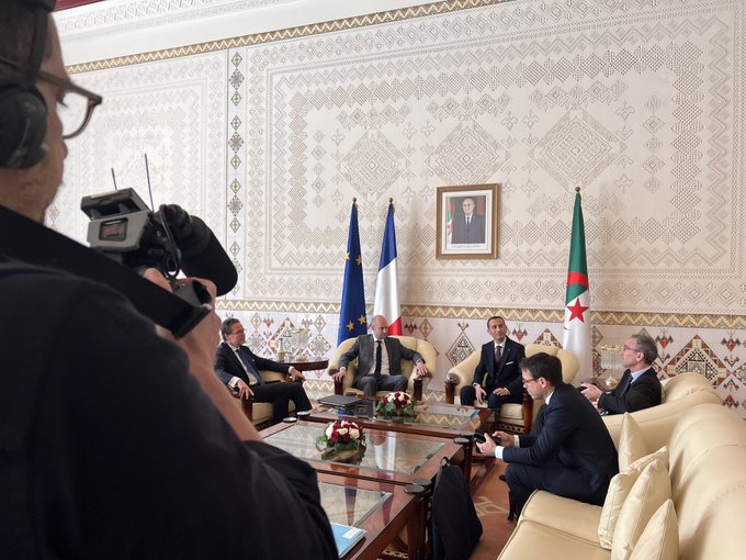 Le chef de la diplomatie française à Alger pour concrétiser le réchauffement bilatéral