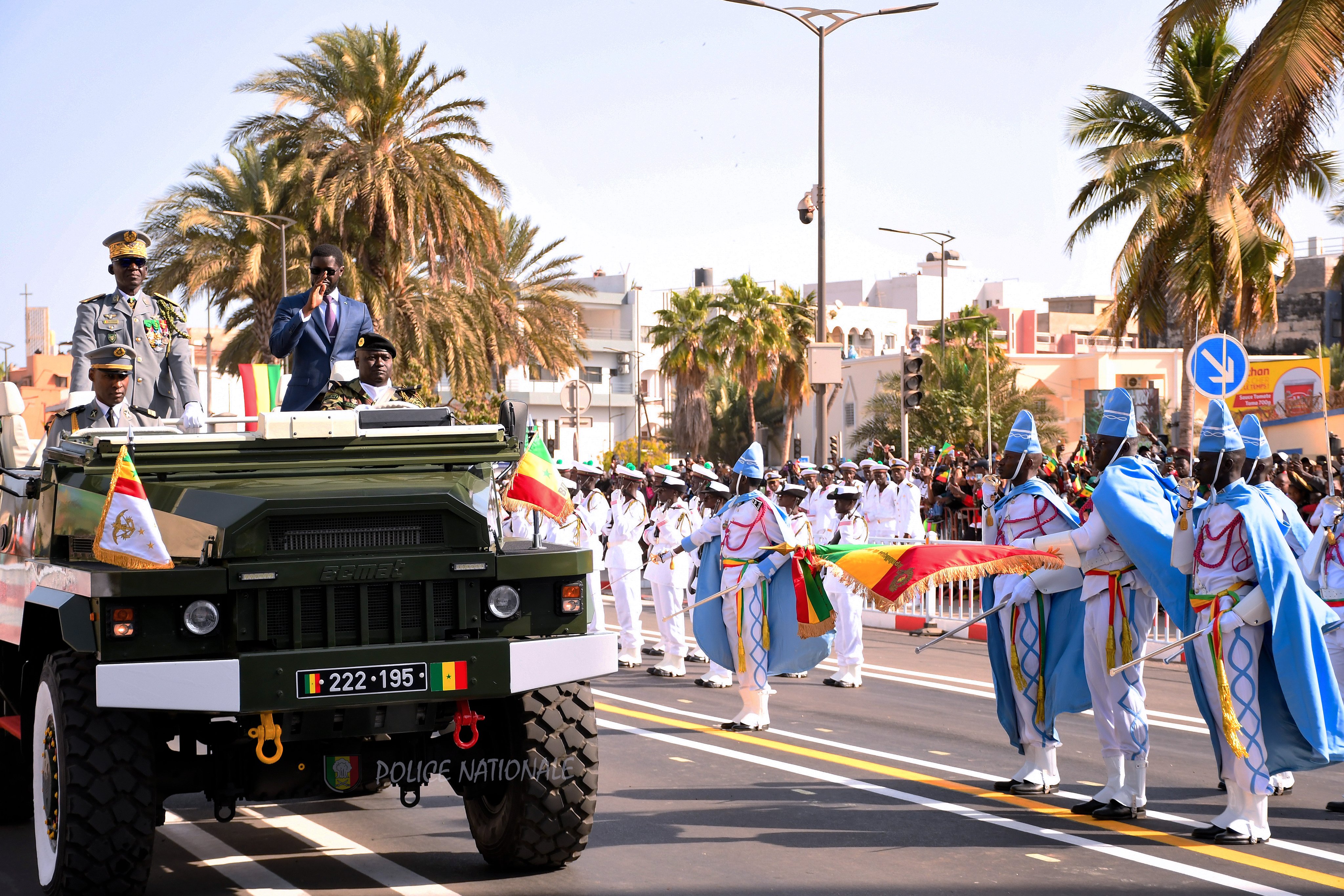 La célébration 2025 de la fête de l'indépendance du Sénégal sur le Boulevard Mamadou Dia (ex Boulevard De Gaulle) le 4 avril à Dakar.