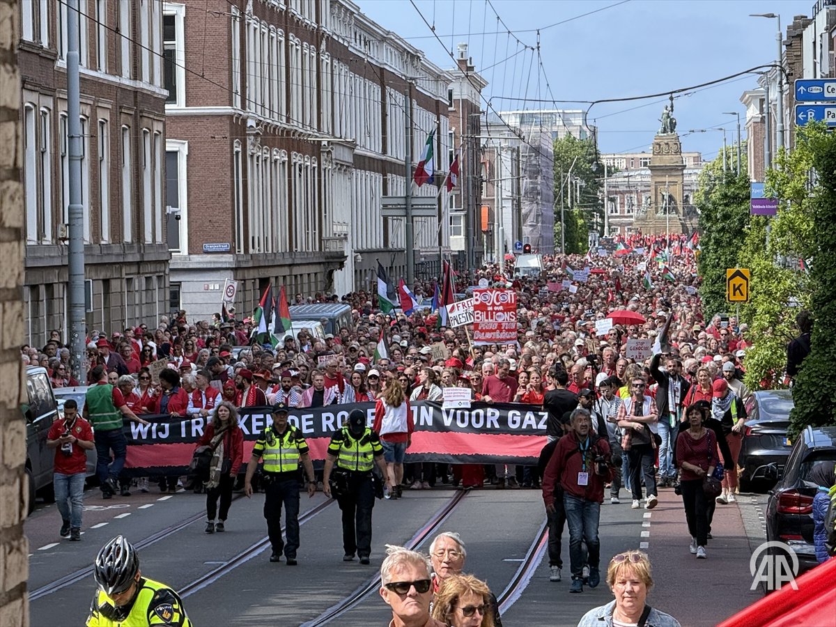 Génocide israélien contre les Palestiniens de Gaza : plus de 100 mille personnes manifestent à La Haye pour exiger une réaction des Pays-Bas