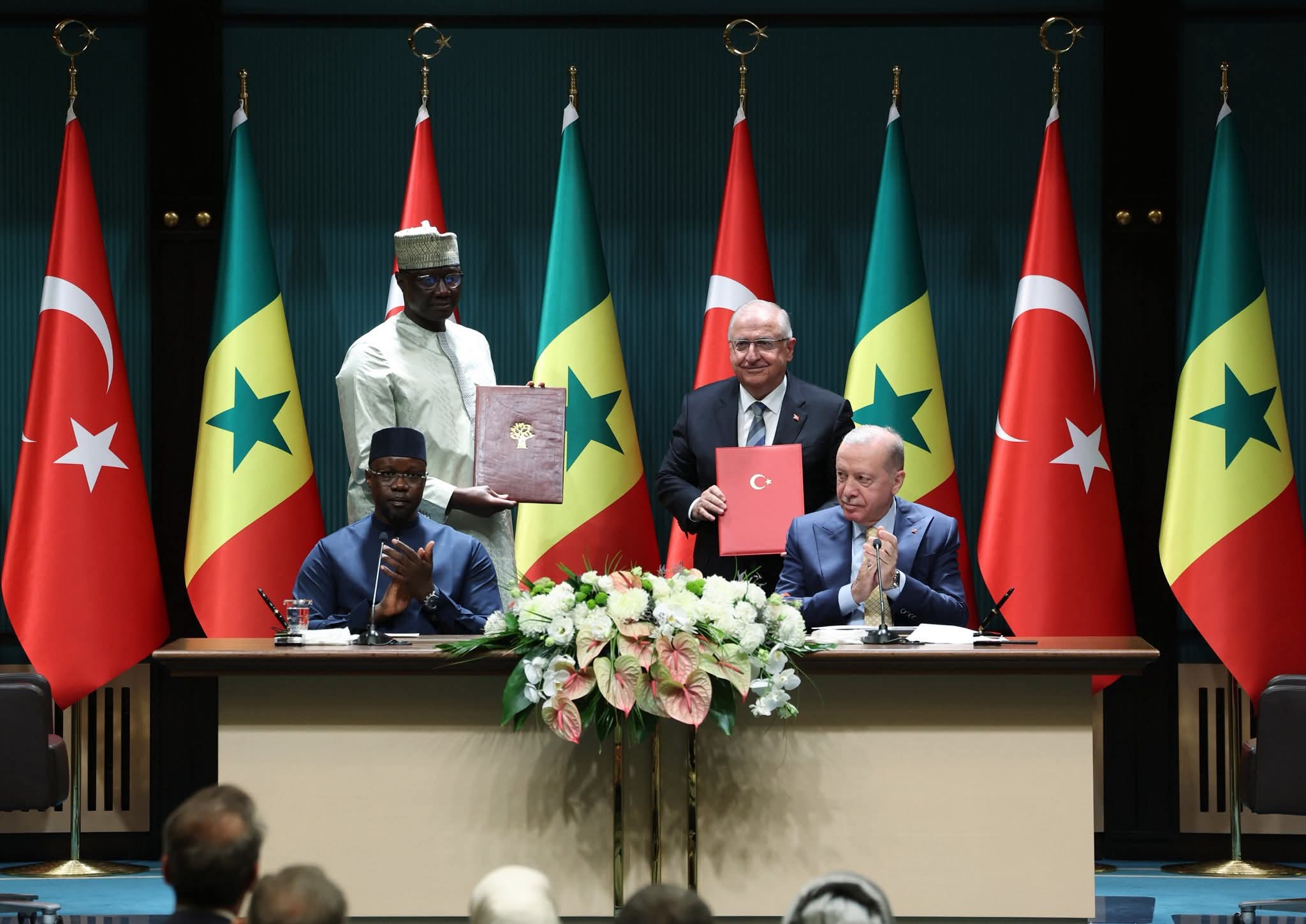 Le PM sénégalais Ousmane Sonko aux cotés du president de la Türkiye Reccep Tayyip Erdogan à Ankara le 7 août 2025