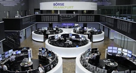 Les Bourses européennes concluent en ordre dispersé, Francfort s'approche d'un record