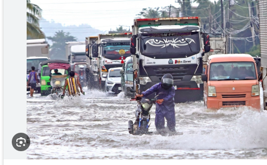 "Super-typhon" aux Philippines : un premier décès, plus d'un million d'évacués