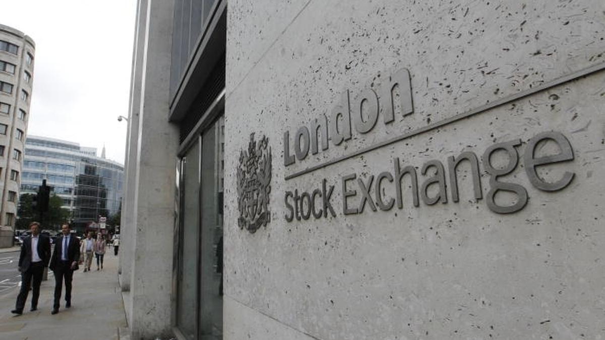 Les Bourses saluent la fin annoncée du blocage budgétaire avec une série de records