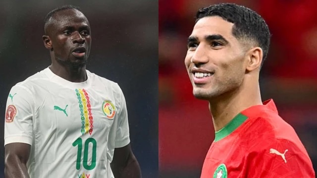 Sadio Mané (g.) et Achraf Hakimi