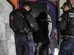 Un contrôle de police en France