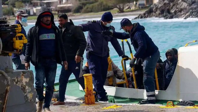 Des migrants secourus par Ocean Viking