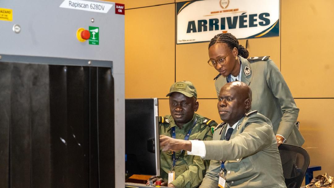 Près de 30 kg de cannabis en provenance du Maghreb saisis par les Douanes à l’aéroport Blaise Diagne