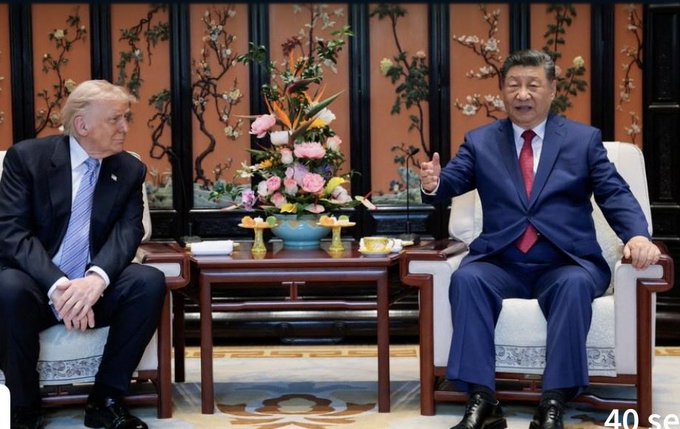 Xi Jinping (d.) et Donald Trump à Beijing en mai 2026