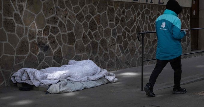 France - Environ 929 personnes sans-abri décédées dans la rue en 2025