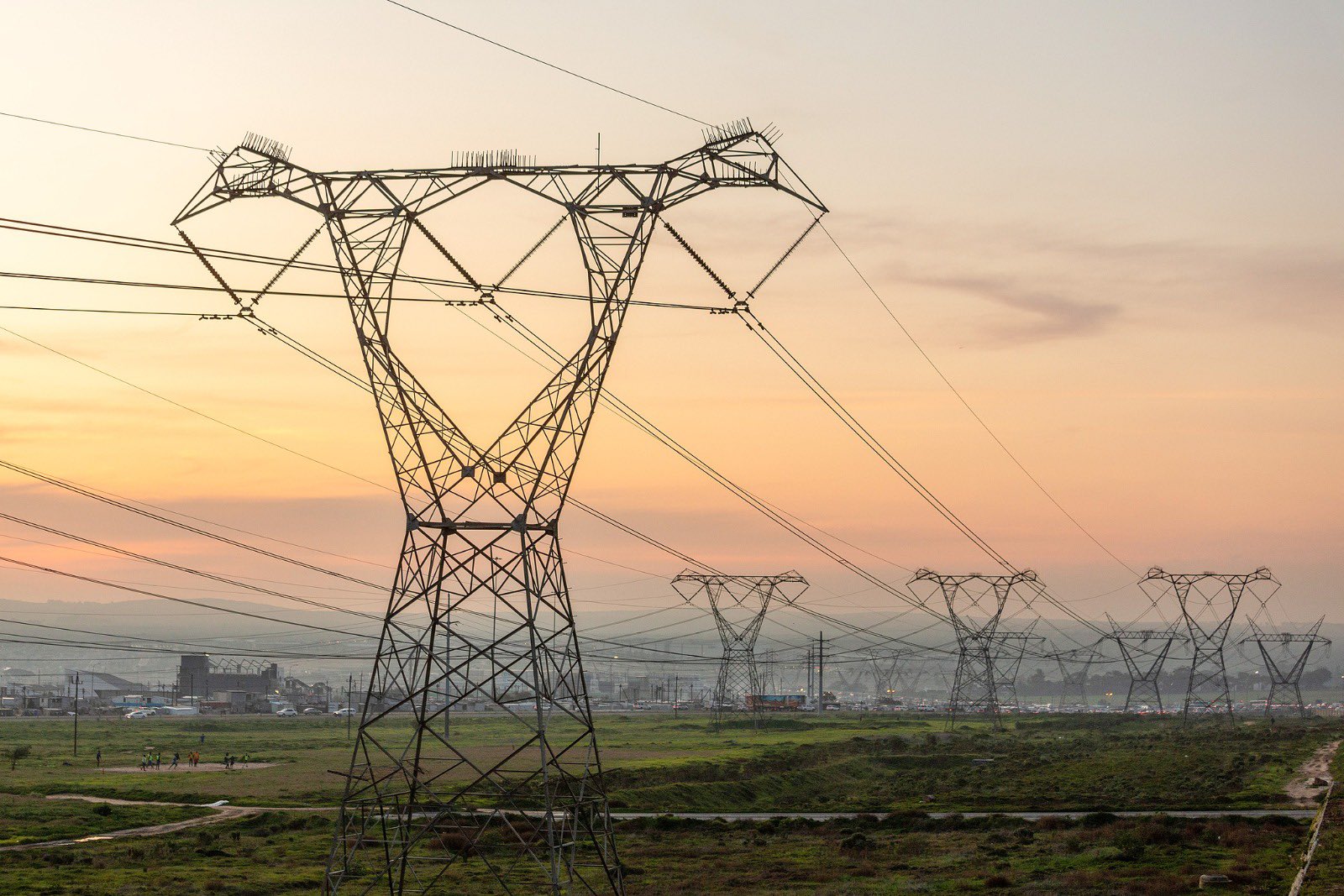 Mission 300 : accélérer le développement de l’électricité en Afrique (Franz Drees-Gross & Wale Shonibare)