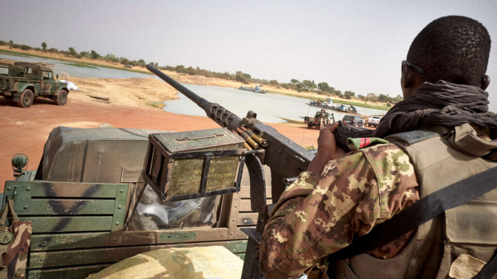 un militaire malien sur son véhicule de combat (DR)