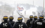 Heurts à Calais en marge d'une manifestation interdite