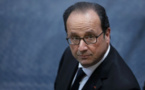 Dans la tourmente, Hollande se place dans les pas de Mitterrand