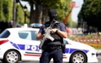 Intervention de police en cours sur les Champs-Elysées, annonce la préfecture