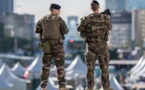 Attaque contre un militaire à Paris: l'agresseur inculpé et incarcéré
