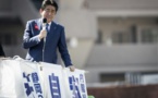 Législatives au Japon: large victoire de la coalition de Abe, selon des sondages