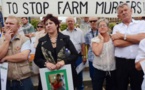 Afrique du Sud: des Blancs manifestent contre les attaques de fermes
