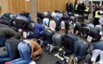 France: Une centaine d'élus tentent d'empêcher une prière de rue