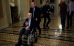 Etats-Unis: le sénateur républicain McCain va publier de nouveaux mémoires