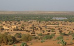 Mali: 14 "suspects terroristes" tués dans une "présumée tentative d'évasion" (armée)