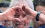 Brésil: Lula dit à son parti qu'il est libre de trouver un autre candidat à la présidentielle