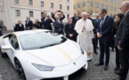 La Lamborghini du pape François adjugée 715.000 euros à Monaco