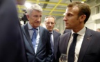 Macron dément toute "ambiguïté" avec Philippe de Villiers