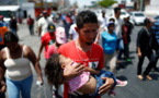Honduras, Salvador dénoncent la séparation des familles de migrants aux USA