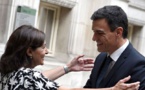 Pour la maire de Paris, Pedro Sanchez a "sauvé l'honneur de l'Europe"