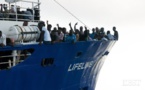 La France va accueillir 130 migrants de l'Aquarius et du Lifeline