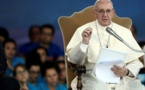 Devant 70.000 jeunes à Rome, le pape critique "la liberté sans contraintes"