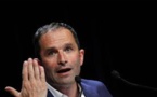Benoît Hamon accuse Macron de "racisme social"