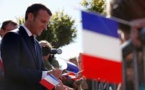 La Ve République, rempart contre "les péripéties", dit Macron