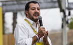 "Charters" de migrants : Salvini menace de fermer les aéroports