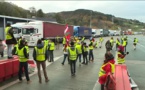 "Gilets jaunes": blocages aux frontières un peu partout en France