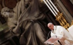 Le pape réclame une solution pour les migrants au large de Malte